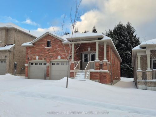 18 Revol Road, Penetanguishene, ON, L9M0W8 | Card Image