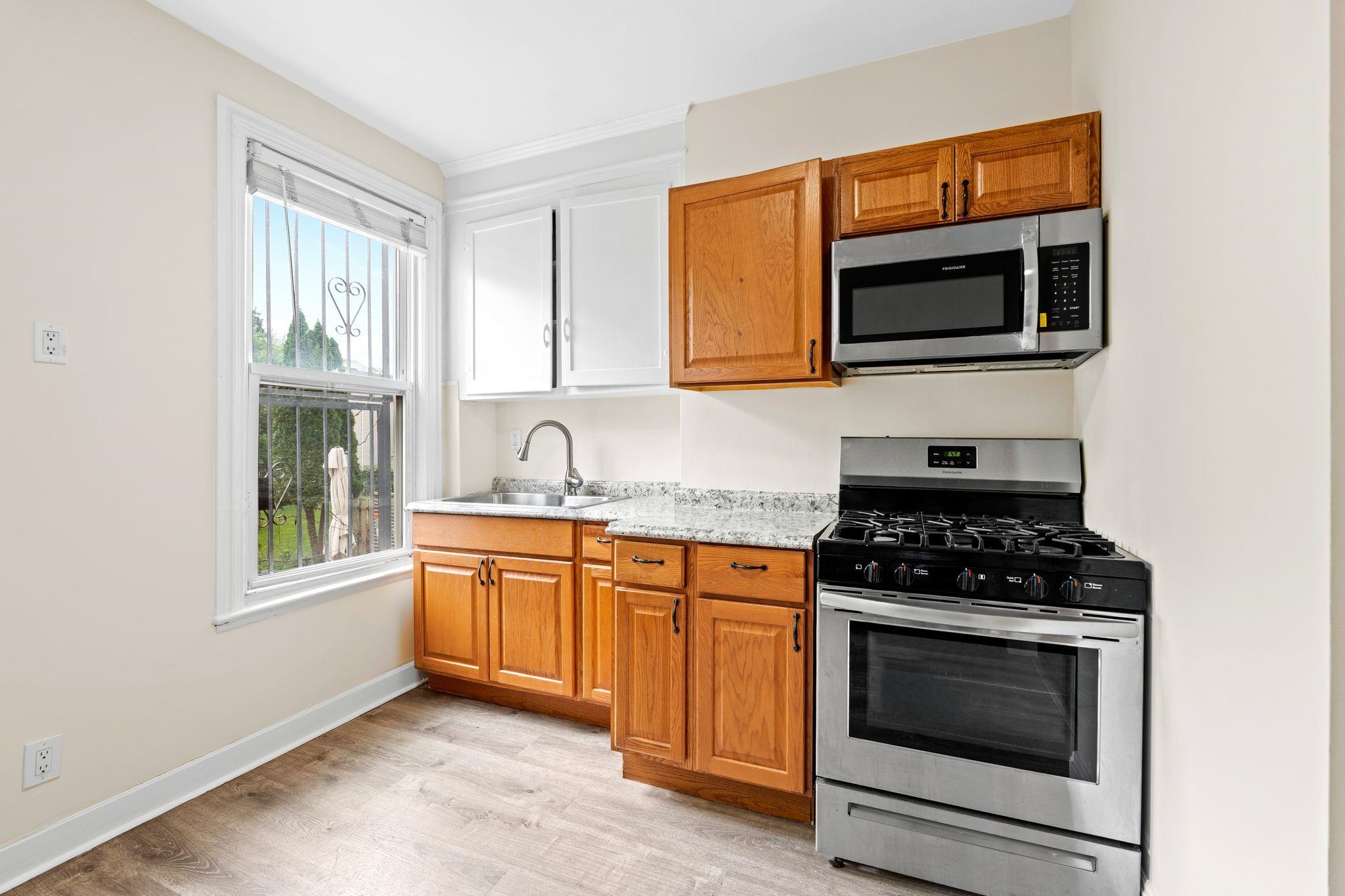 Residential Lease in JC, Bergen-Lafayett 5
