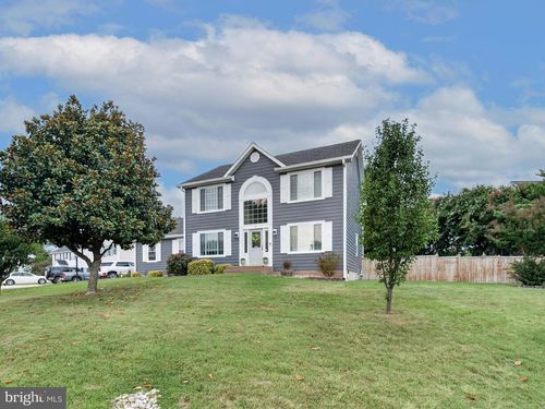 2 Seay Ct, FREDERICKSBURG, VA, 22405-1741 | Card Image