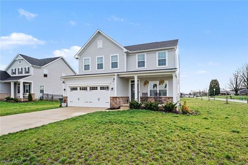3268 Stoneleigh Rd Ne, Canton, OH, 44721-2373 | Card Image