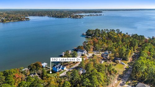 592 Lakefront Dr, Onalaska, TX, 77360-5198 | Card Image