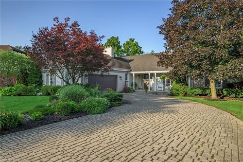 12 Croydon Dr, Arva, ON, N0M1C0 | Card Image