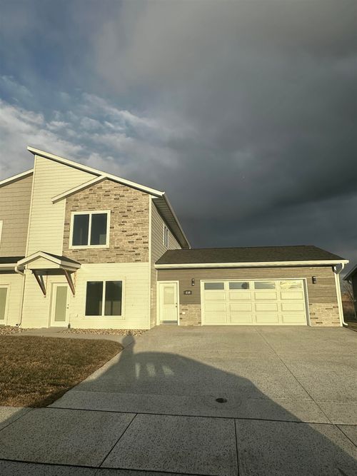 218 Ivy Ln Lane, Crooks, SD, 57020 | Card Image