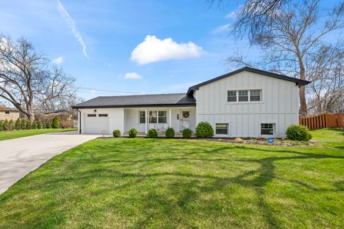 671 Hazel Ct, Roselle, IL, 60172-2525 | Card Image