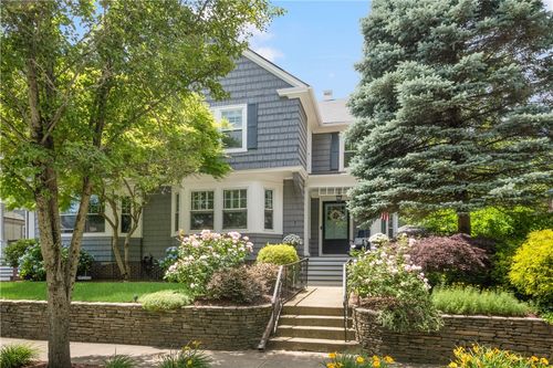 160 Taber Ave, Providence, RI, 02906-3331 | Card Image