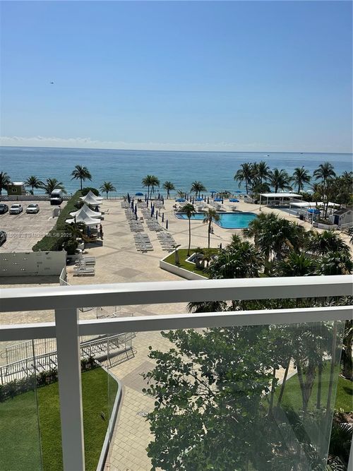 apt-416-2030 S Ocean Dr, Hallandale Beach, FL, 33009-6606 | Card Image