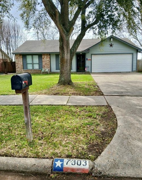 7303 Shoshone Dr, Baytown, TX, 77521-8229 | Card Image