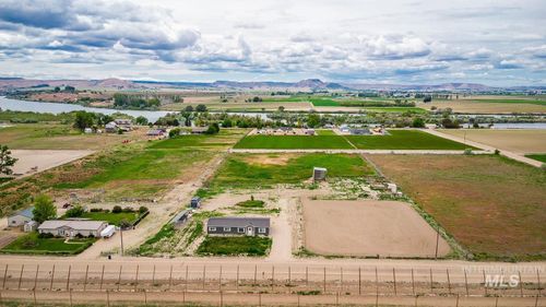 26915 Chips Ln, Parma, ID, 83660-7015 | Card Image