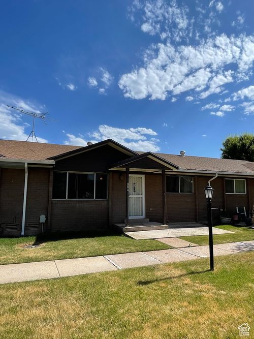 884 E 5575 S, South Ogden, UT, 84405-7059 | Card Image