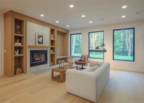 233 Goldsmith Rd, Jeffersonville, NY, 12748-5931 | Card Image