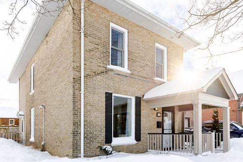 577 Walnut St, Peterborough, ON, K9H2V3 | Card Image