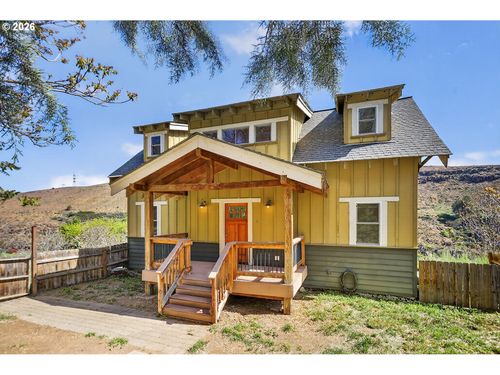 499 1st St, Maupin, OR, 97037-9250 | Card Image