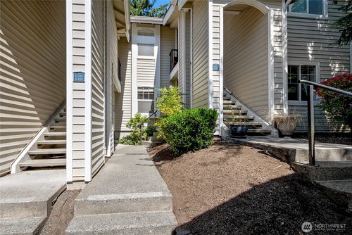 apt-f126-2300 Jefferson Ave Ne, Renton, WA, 98056-8371 | Card Image