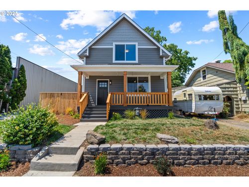 15 Ne 80th Ave, Portland, OR, 97213-7011 | Card Image