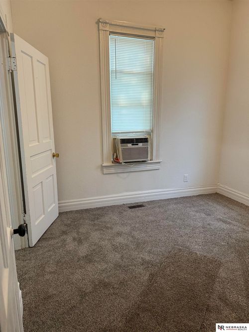 1322 14th St, Auburn, NE, 68305-1815 | Card Image