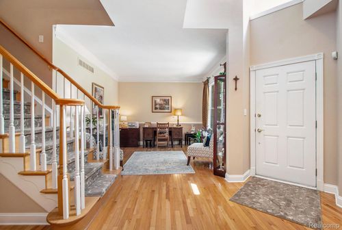 49674 Timber Trl, Novi, MI, 48374-2162 | Card Image