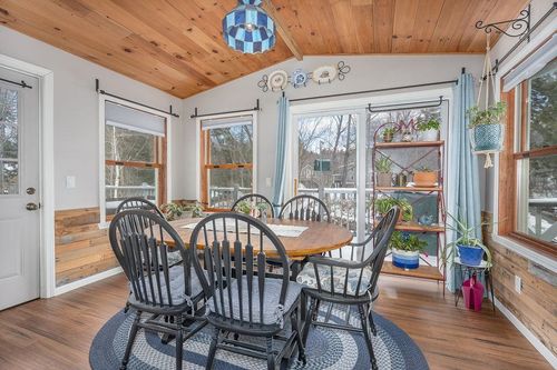 39 Captain Lovewell Ln, Center Ossipee, NH, 03814-6211 | Card Image