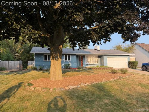 161 Edith St, Oxford, MI, 48371-4717 | Card Image