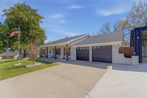 706 Hilltop Dr, Weatherford, TX, 76086-5728 | Card Image