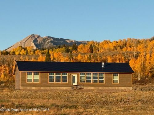 10 Terrace Dr, Cora, WY, 82925-8814 | Card Image