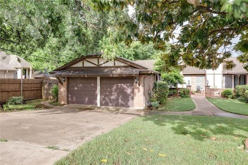 3535 Shady Brook Dr, Bedford, TX, 76021-2371 | Card Image