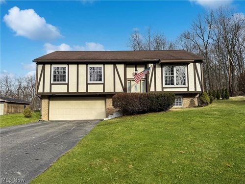 1392 Homestead Dr, East Liverpool, OH, 43920-9140 | Card Image