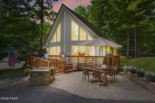 6 Lakeside Dr, Lakeville, PA, 18438-4012 | Card Image