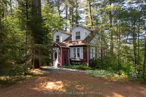 136 Deer Lake Rd, Port Sydney, ON, P0B1L0 | Card Image