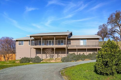 2 Katelyn Ct, Valley Springs, CA, 95252-8600 | Card Image