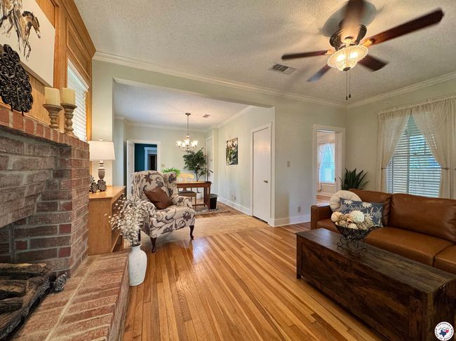 2504 Walnut St, House other with 2 bedrooms, 2 bathrooms and null parking in Texarkana TX | Image 5