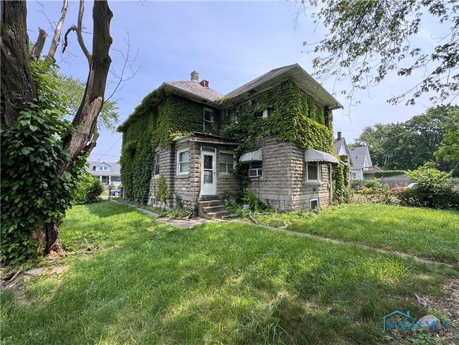1221 Gordon St, House other with 4 bedrooms, 2 bathrooms and null parking in Toledo OH | Image 5