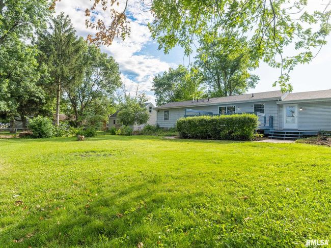 106 N 5 Th St, House other with 3 bedrooms, 2 bathrooms and null parking in Dunlap IL | Image 51
