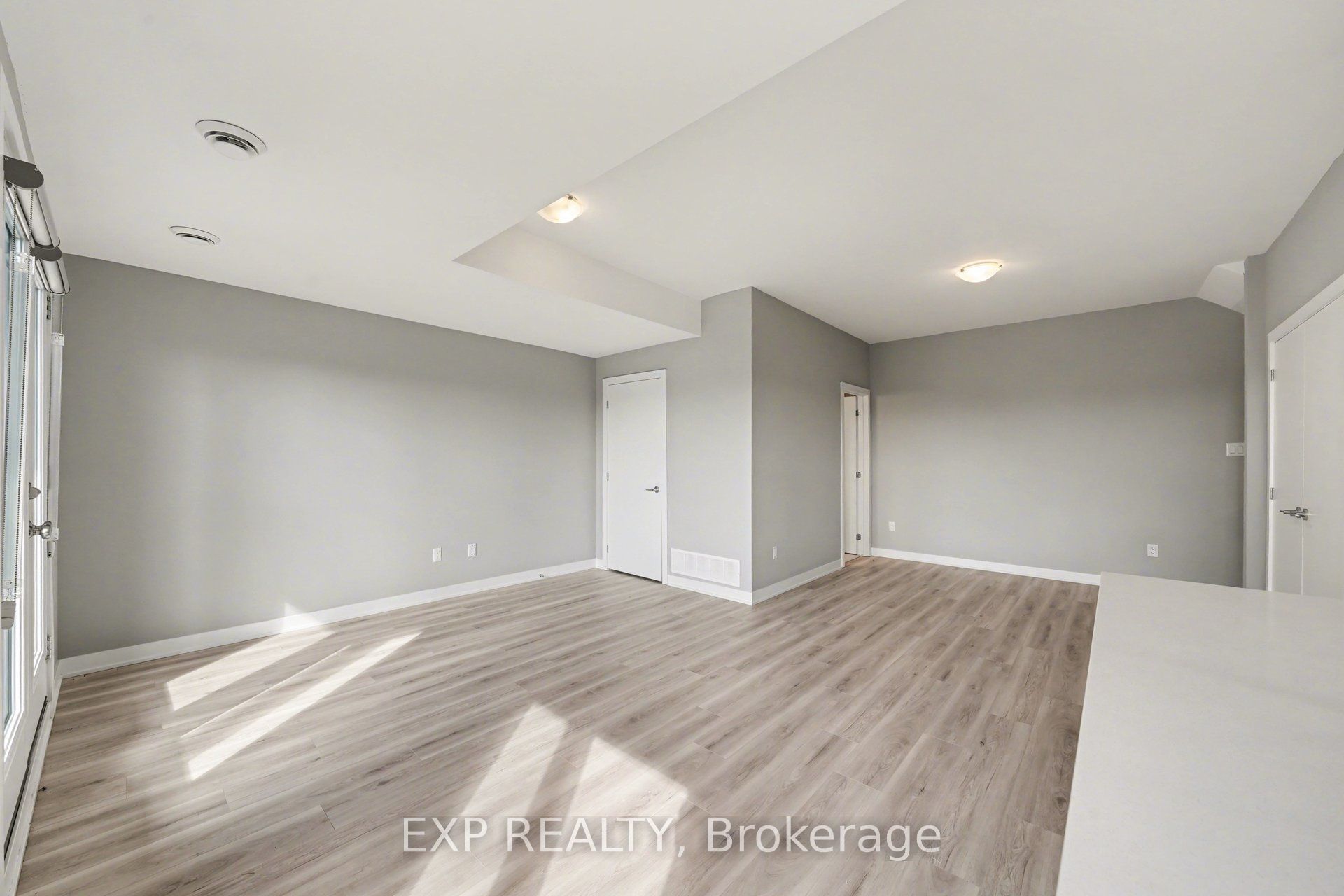 Residential Lease in Orleans - Cumberland and Area 3
