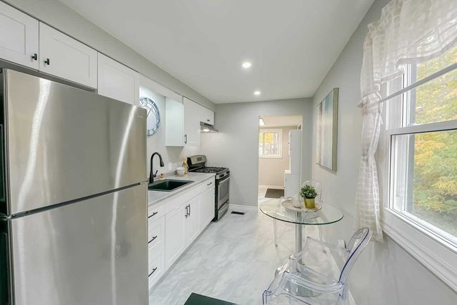 259 Adeline Ave, House other with 2 bedrooms, 1 bathrooms and 2 parking in Hamilton ON | Image 5