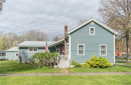 283 W Joseph St, Cape Vincent, NY, 13618-7747 | Card Image