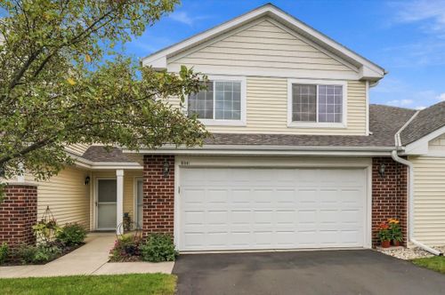 864 Ashley Ave, Port Washington, WI, 53074-9684 | Card Image