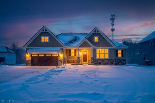 3320 White Willow Ln, Brunswick, OH, 44212-5204 | Card Image