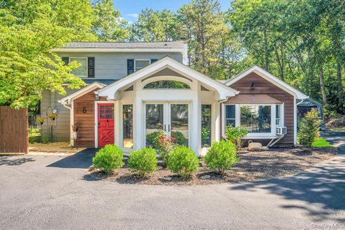 5 Panther Path, Miller Place, NY, 11764-2533 | Card Image