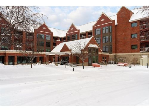 apt-113-500 County Road B W, Roseville, MN, 55113-6600 | Card Image