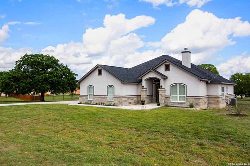 104 N Tranquility Dr, La Vernia, TX, 78121-5504 | Card Image