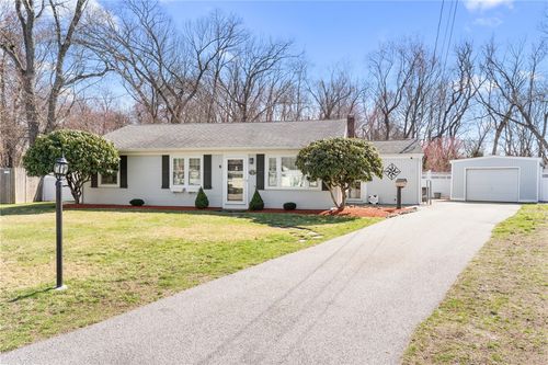 56 Star St, Warwick, RI, 02888-4243 | Card Image