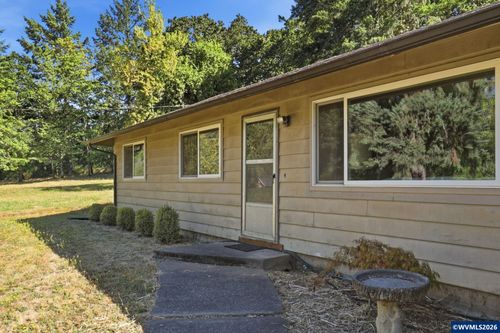 19900 Ne Dopp Rd, Newberg, OR, 97132-6562 | Card Image