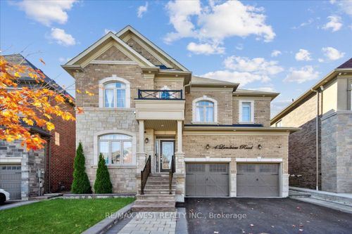 4 Landview Rd, Brampton, ON, L6P4G4 | Card Image