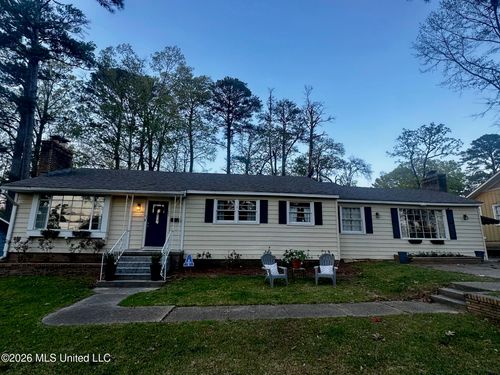 1444 Eastover Dr, Jackson, MS, 39211-6319 | Card Image