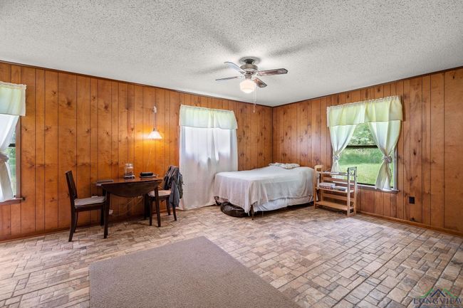 8103 Us Highway 259 N, House other with 4 bedrooms, 3 bathrooms and null parking in Omaha TX | Image 16
