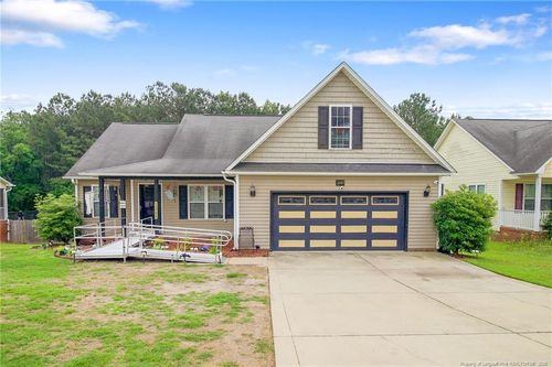 5313 Wallbrook Dr, Fayetteville, NC, 28306-7837 | Card Image