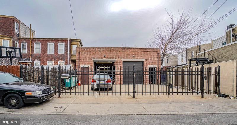 3106 Amber St, Philadelphia, PA 19134
