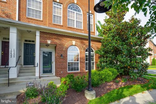 15426 Rosemont Manor Dr, HAYMARKET, VA, 20169-6240 | Card Image