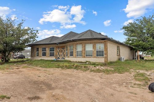 8528 W 24th St, Odessa, TX, 79763-6122 | Card Image