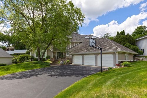 7104 Lanham Lane, Edina, MN, 55439 | Card Image